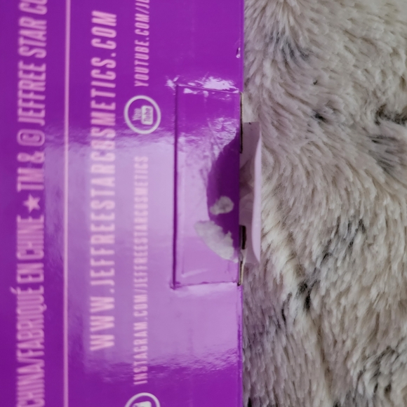 Soft Touch Lavender Hand Mirror Jeffree Star - Picture 12 of 13